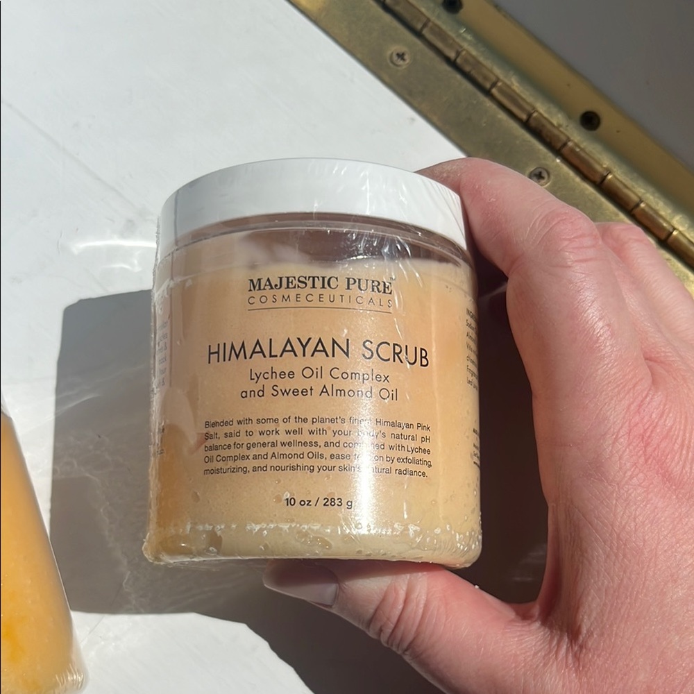 Majestic Pure Himalayan Scrub